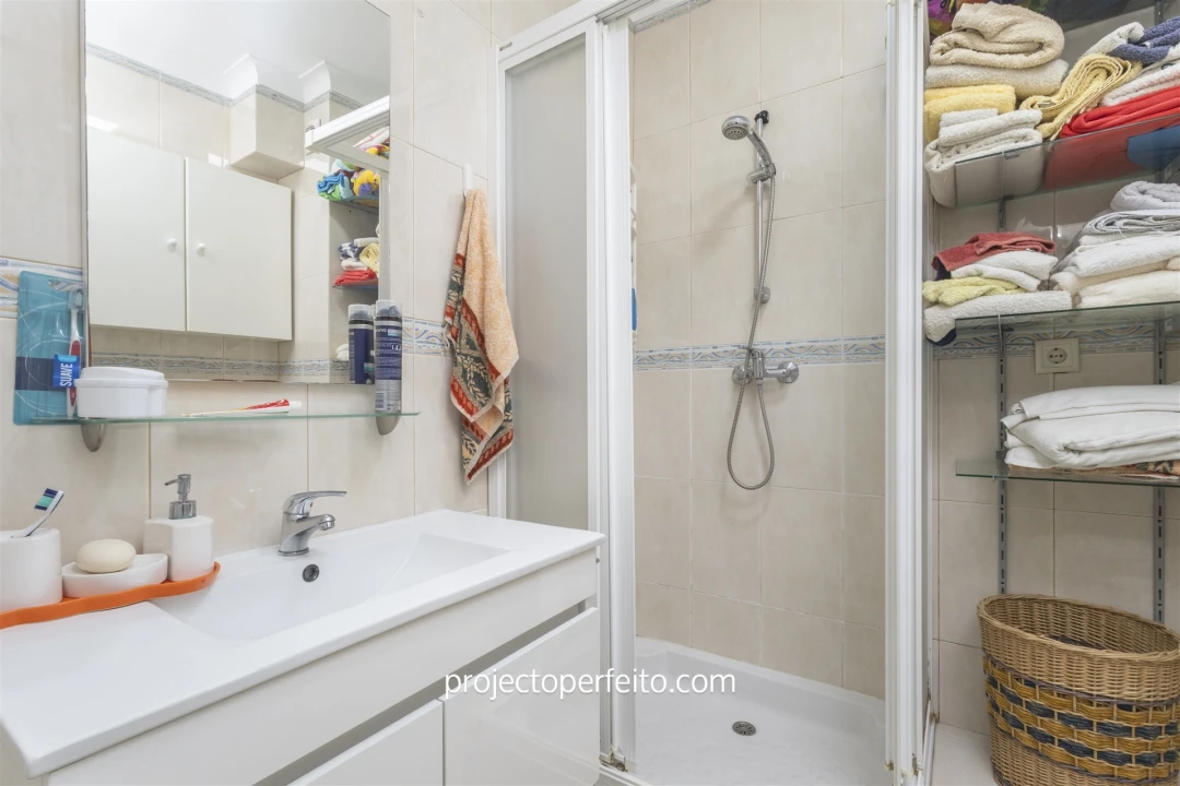 Apartamento T3 para Venda em Anta e Guetim Foto 12