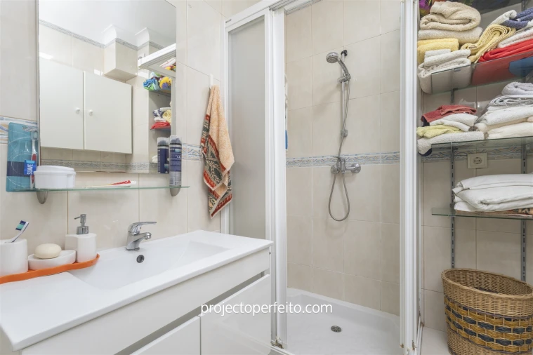 Apartamento T3 para Venda em Anta e Guetim Foto 12