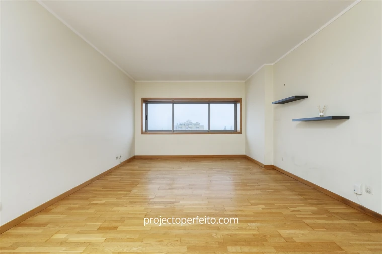 Apartamento T2 para Venda em Anta e Guetim Foto 2