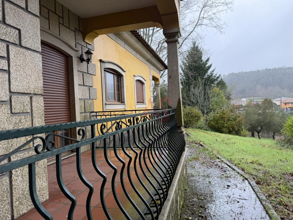 Moradia T5 para Venda em Meinedo Foto 43