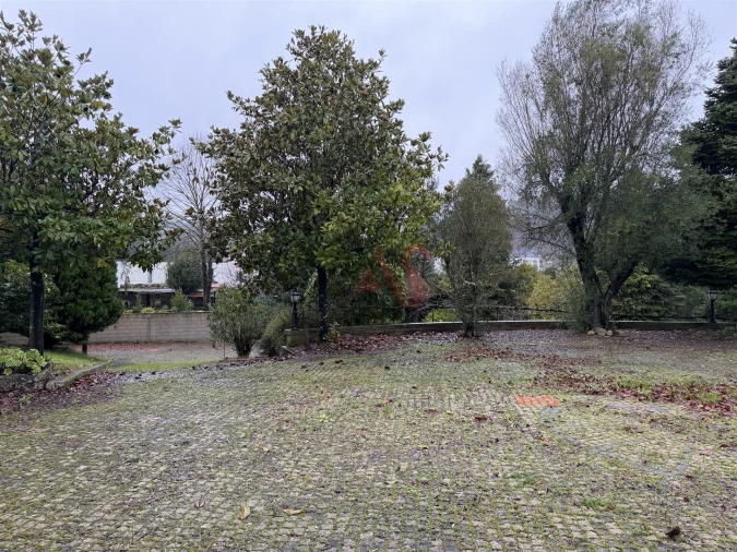 Moradia T5 para Venda em Meinedo Foto 38