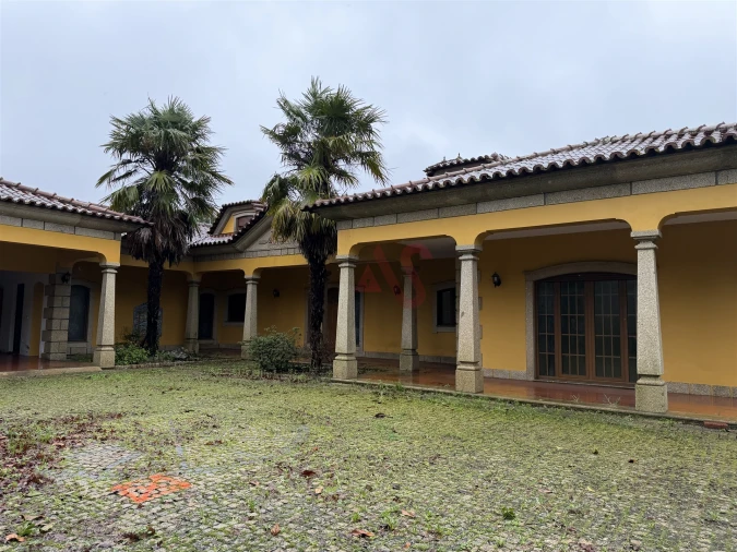 Moradia T5 para Venda em Meinedo Foto 2