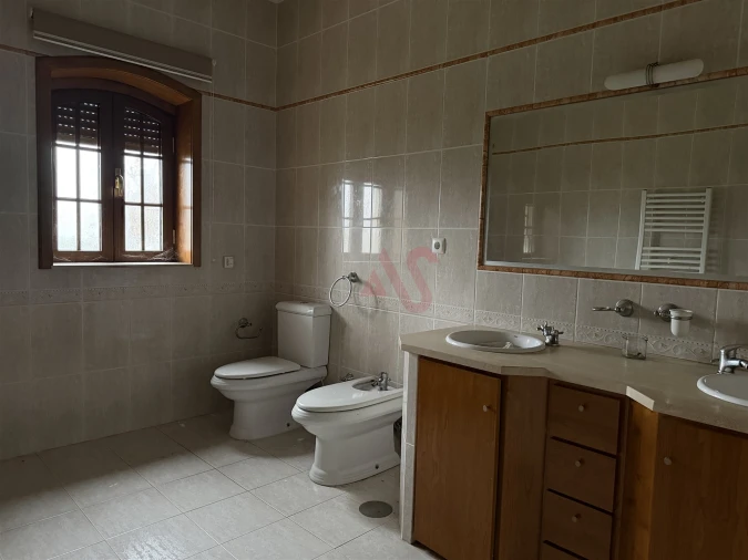 Moradia T5 para Venda em Meinedo Foto 14