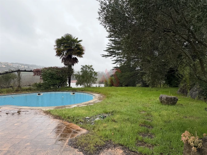 Moradia T5 para Venda em Meinedo Foto 40