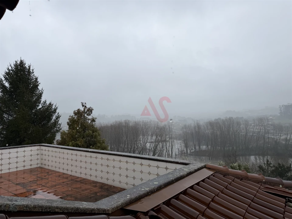 Moradia T5 para Venda em Meinedo Foto 36