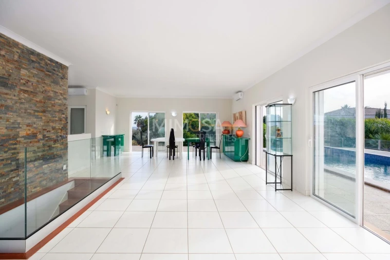 Moradia T3 para Venda em Odiaxere Foto 7