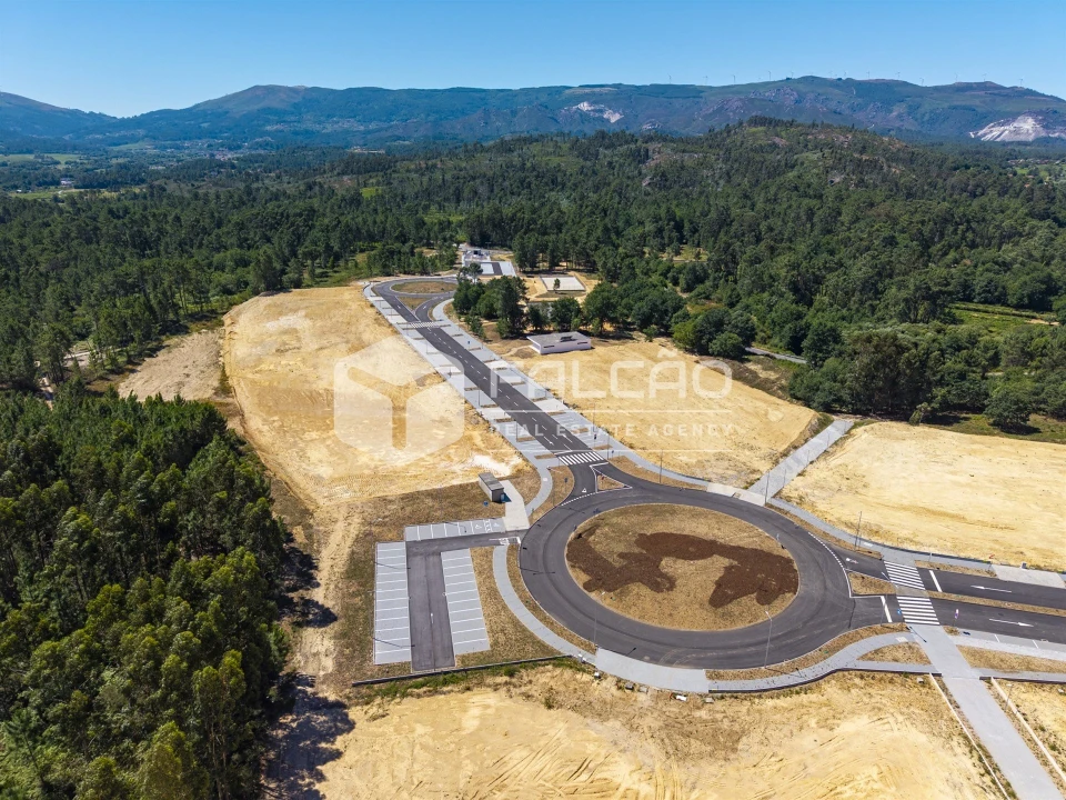 Terreno para Venda em Troporiz e Lapela Foto 5