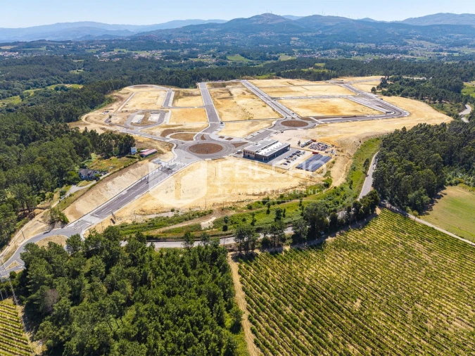 Terreno para Venda em Troporiz e Lapela Foto 25