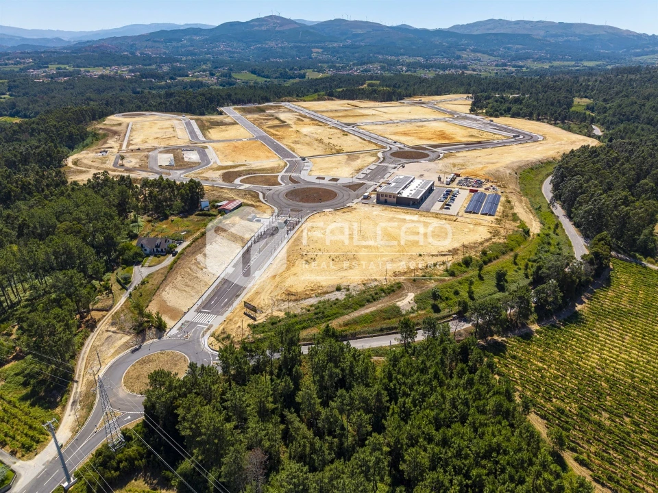 Terreno para Venda em Troporiz e Lapela Foto 24