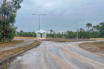 Terreno para Venda em Troporiz e Lapela