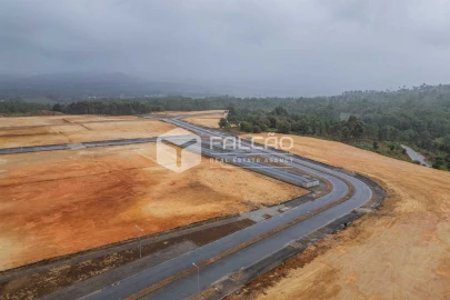 Terreno para Venda em Troporiz e Lapela