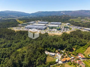 Terreno para Venda em Troporiz e Lapela