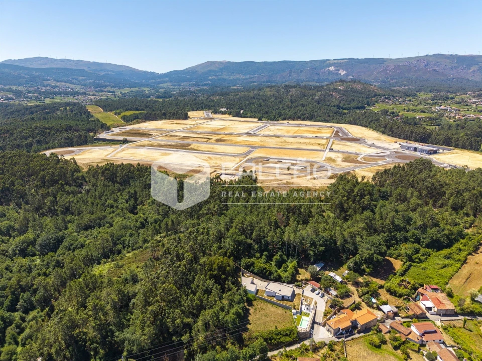 Terreno para Venda em Troporiz e Lapela Foto 19