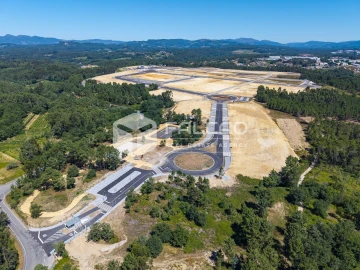 Terreno para Venda em Troporiz e Lapela