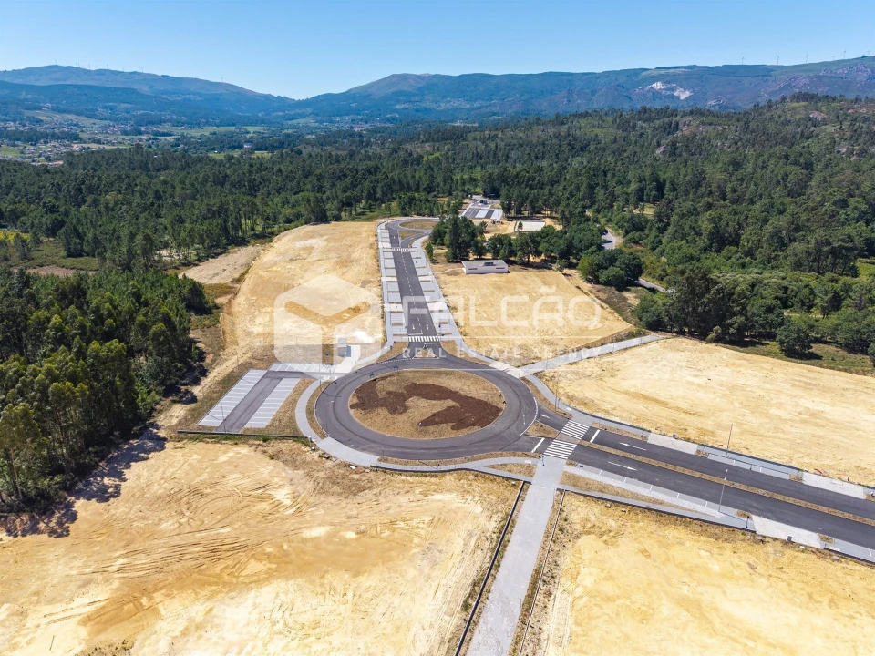 Terreno para Venda em Troporiz e Lapela Foto 4