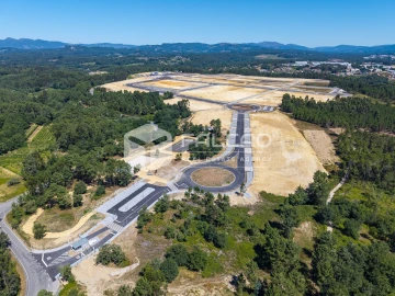 Terreno para Venda em Troporiz e Lapela