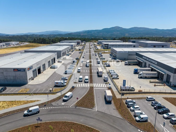 Terreno para Venda em Troporiz e Lapela Foto 26