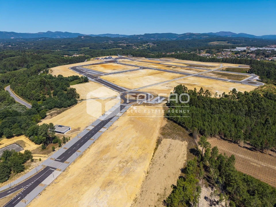 Terreno para Venda em Troporiz e Lapela Foto 11