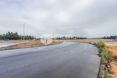 Terreno para Venda em Troporiz e Lapela
