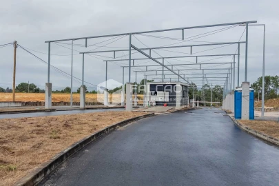 Terreno para Venda em Troporiz e Lapela