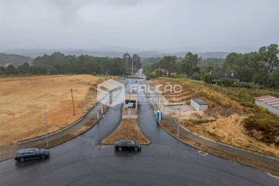 Terreno para Venda em Troporiz e Lapela