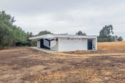 Terreno para Venda em Troporiz e Lapela