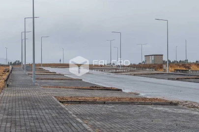 Terreno para Venda em Troporiz e Lapela