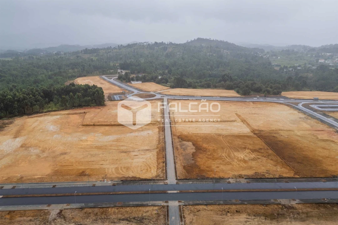 Terreno para Venda em Troporiz e Lapela Foto 20