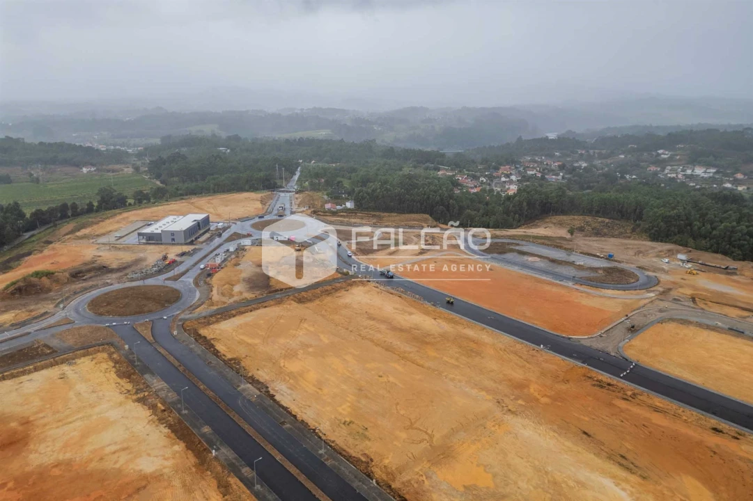 Terreno para Venda em Troporiz e Lapela Foto 19