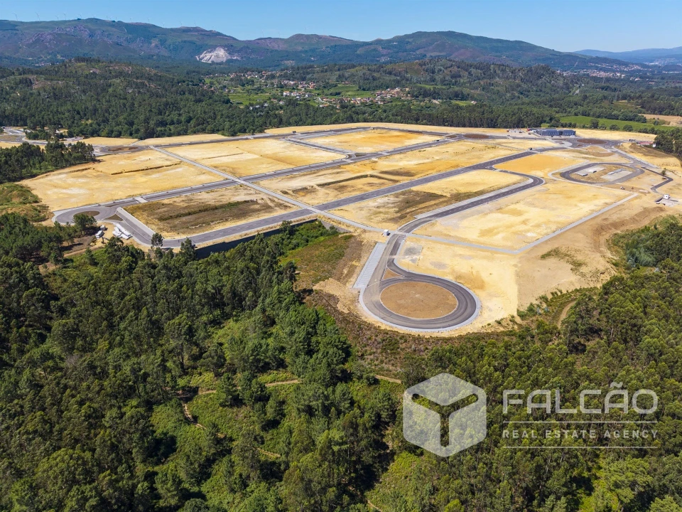 Terreno para Venda em Troporiz e Lapela Foto 17