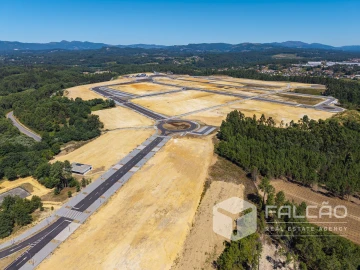 Terreno para Venda em Troporiz e Lapela