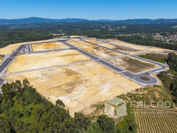 Terreno para Venda em Troporiz e Lapela