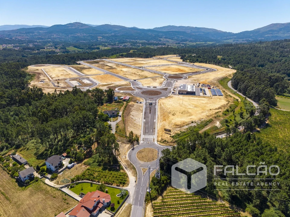 Terreno para Venda em Troporiz e Lapela Foto 22