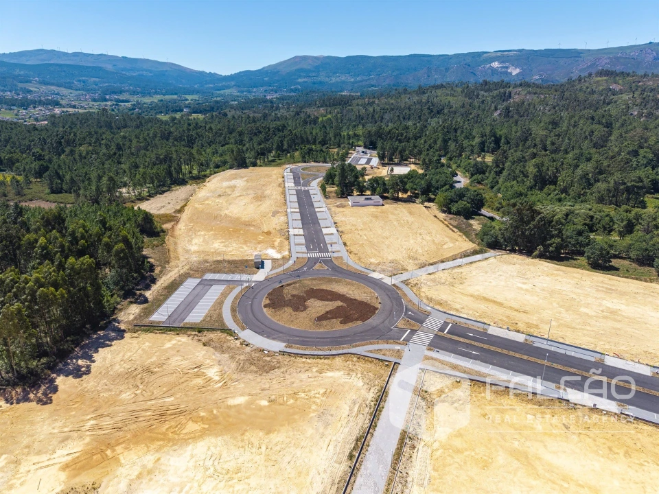 Terreno para Venda em Troporiz e Lapela Foto 4