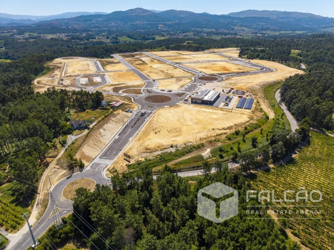 Terreno para Venda em Troporiz e Lapela Foto 24