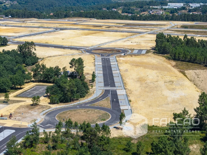 Terreno para Venda em Troporiz e Lapela Foto 10