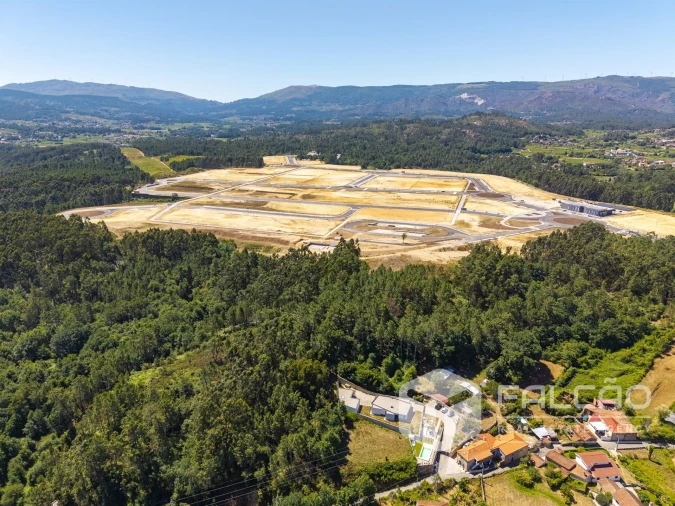 Terreno para Venda em Troporiz e Lapela Foto 19