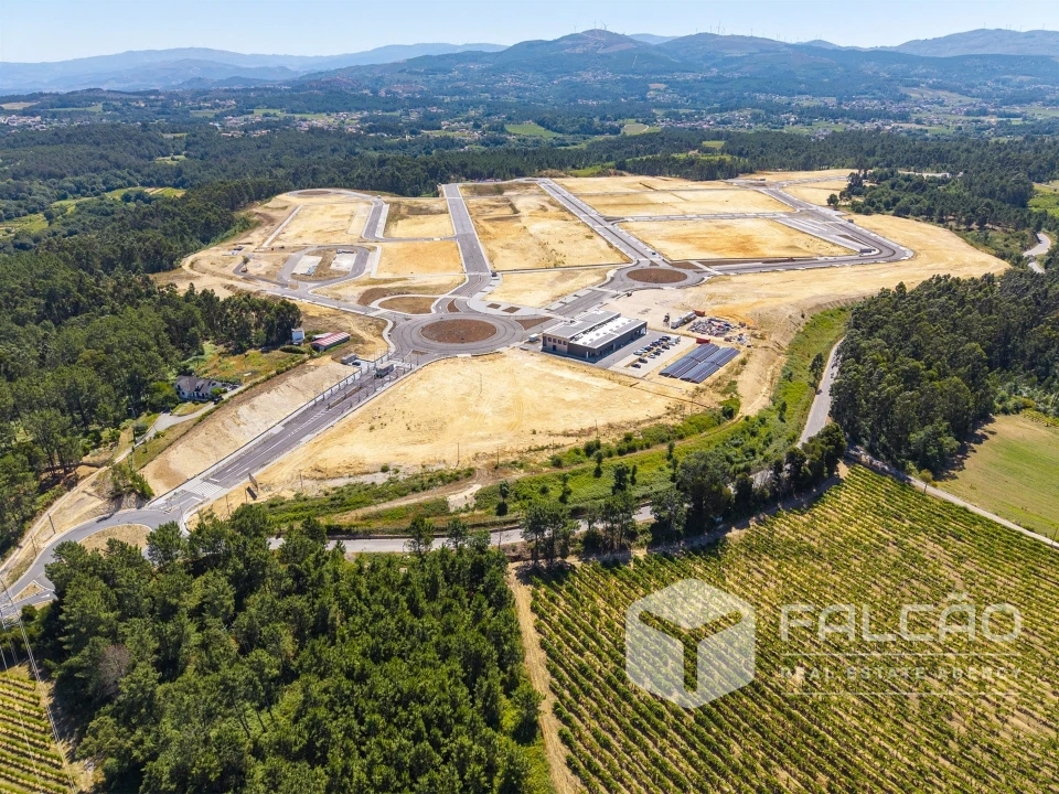 Terreno para Venda em Troporiz e Lapela Foto 25