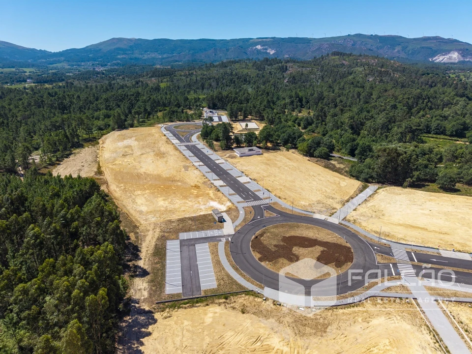 Terreno para Venda em Troporiz e Lapela Foto 5
