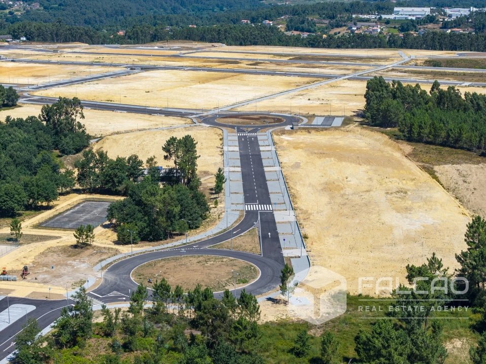 Terreno para Venda em Troporiz e Lapela Foto 10