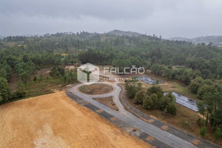 Terreno para Venda em Troporiz e Lapela Foto 24