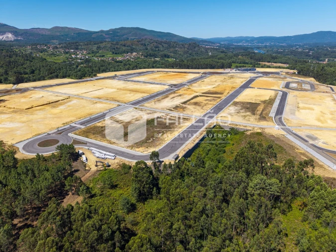 Terreno para Venda em Troporiz e Lapela Foto 16