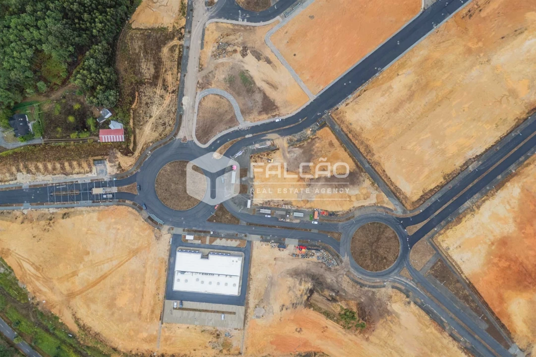 Terreno para Venda em Troporiz e Lapela Foto 8