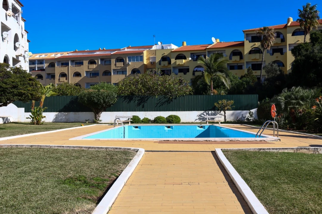 Apartamento T1 para Venda em Albufeira e Olhos de Água Foto 1