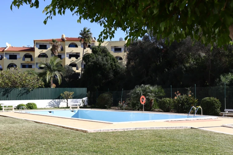 Apartamento T1 para Venda em Albufeira e Olhos de Água Foto 3