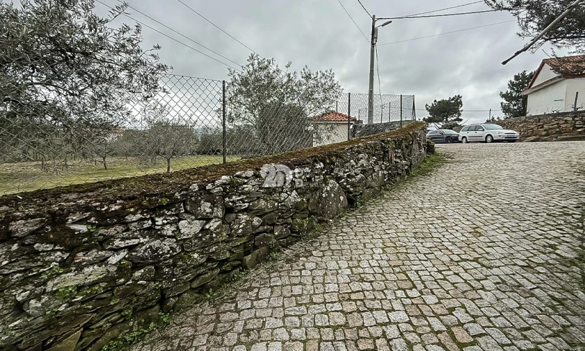 Terreno para Venda em Pinheiros e Vale de Figueira Foto 21