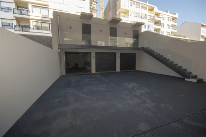 Apartamento T3 para Arrendamento em Aldoar, Foz do Douro e Nevogilde