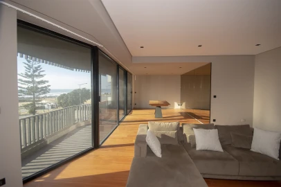 Apartamento T3 para Arrendamento em Aldoar, Foz do Douro e Nevogilde