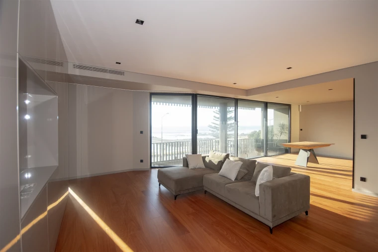 Apartamento T3 para Arrendamento em Aldoar, Foz do Douro e Nevogilde Foto 7