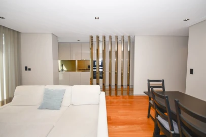 Apartamento T1 para Arrendamento em Aldoar, Foz do Douro e Nevogilde
